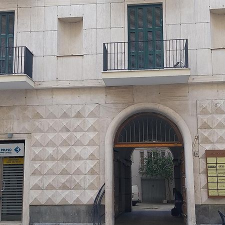 Casa Vacanza La Maison De Losyram Art Salerno Luaran gambar