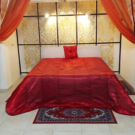 Casa Vacanza La Maison De Losyram Art Salerno Luaran gambar