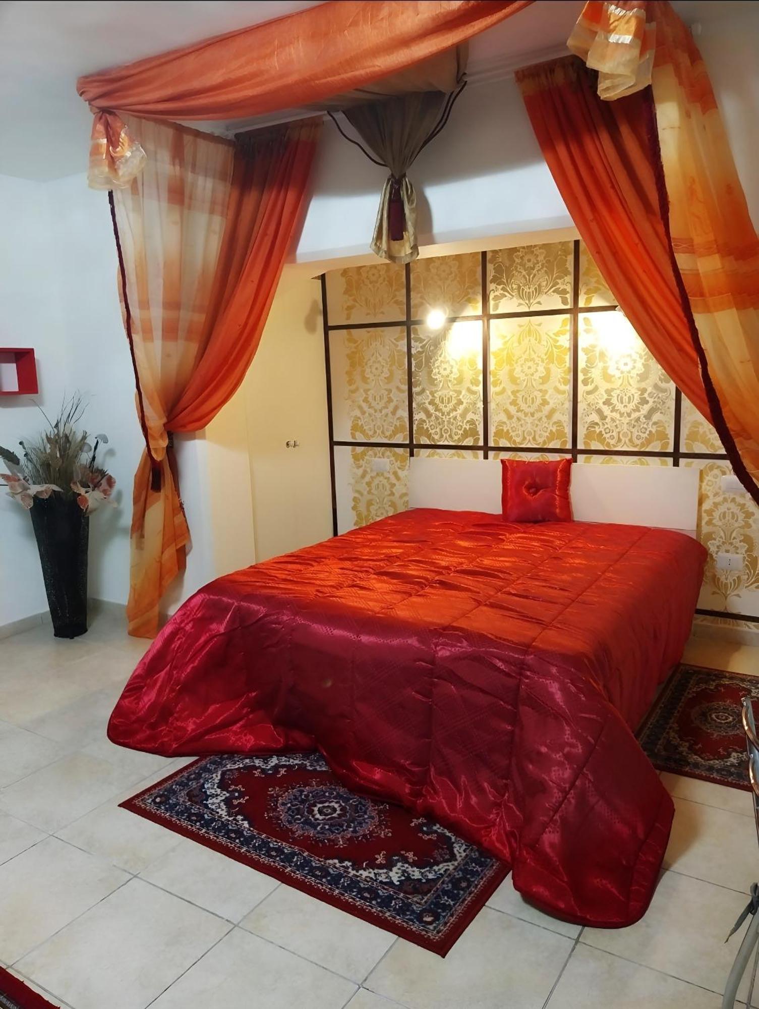 Casa Vacanza La Maison De Losyram Art Salerno Luaran gambar